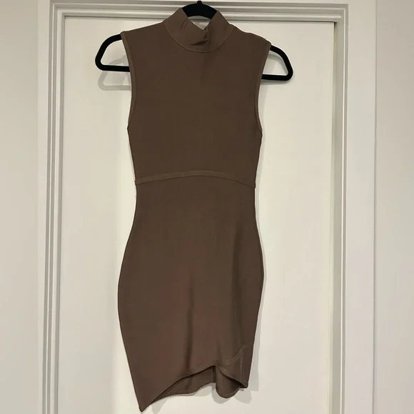 Mistress Rocks Dress - Picture 2 of 3